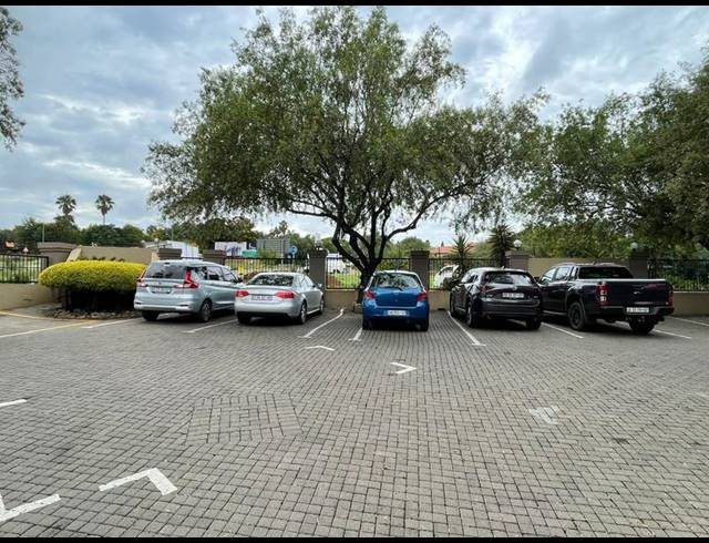 INDUSTRIAL PROPERTY TO RENT IN HENNOPSPARK